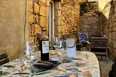 Image de Maison en pierre familiale, charme & confort, Ă 5 min de Lascaux