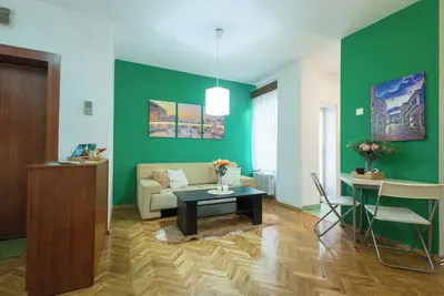 Image de Retro City Center Apt - 5 min to Main Square