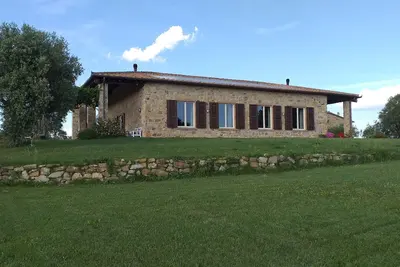 Image de Farmhouse in the countryside with magnificent sea view, ideal for families with 4 paws