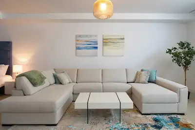 Image de Brand new townhouse on top location La Vera Marbella - walk everywhere!