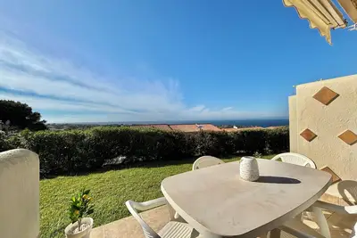 Image de Appartement Climatisé Vue Mer en Rez-de-Jardin