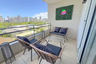Image de Ocean View Regency 1-Bedroom on Beach Walk | Lanai