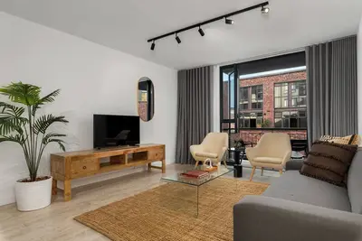 Image de Modern Greenpoint Getaway