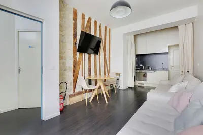 Image de Appartement cosy & central, idéal pour explorer Paris