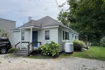 Image de Marsh Landing, a charming 2-bedroom cottage in serene Westbrook with WiFi, Ac