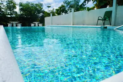 Image de Studio 2 chambres avec vue sur la mer et le jardin, piscine et terrasse
