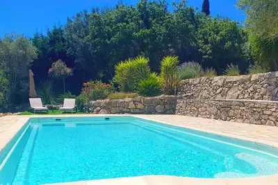 Image de Villa \"Sunvilla\" 240 M2 Avec Piscine Privee A Sanary Sur Mer  5000m2 De Terrain