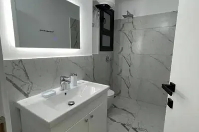 Image de Sunny Hill Residence Apartment with Sea View 4
