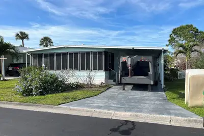 Image de Charming 2-bedroom mobile home with WiFi, Ac in peaceful Melbourne