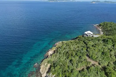 Image de Oceanfront Villa • Pool • Private Shoreline Access