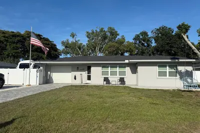 Image de Pet-Friendly Oasis Just 12 Minutes to the Beach!