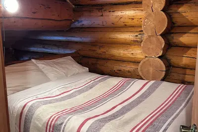 Image de Welcome to Sleep Bear Log Home, Hemlock Valley, Sasquatch Mountain Ski Resort!