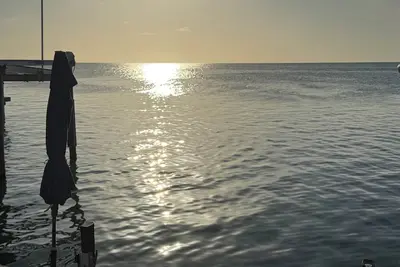 Image de Florida Keys Bayside with Beautiful Sunset Water Access and View