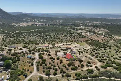 Image de 3 Bedroom house on 80 Acre Lot with Private Walking Trails close to Lake Morena