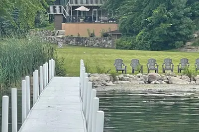 Image de Lake Tippecanoe, Little Tippy retreat—sleeps 12, dog friendly, private lakefront