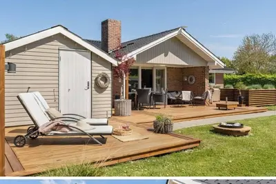 Image de Cozy cottage close to nature and beach