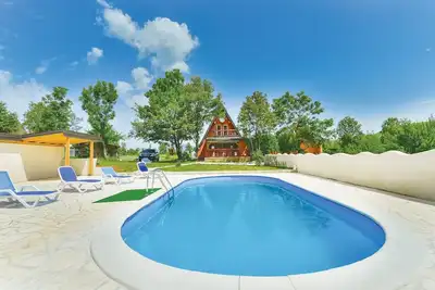 Superbe maison à Gospic