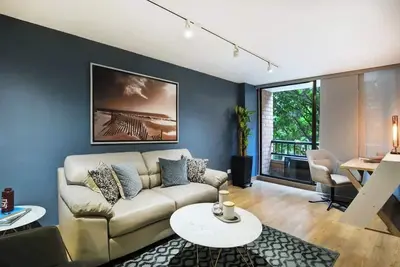 Image de |Ep| Magnificent Apt in Provenza w/Ac, Balcony, Desk