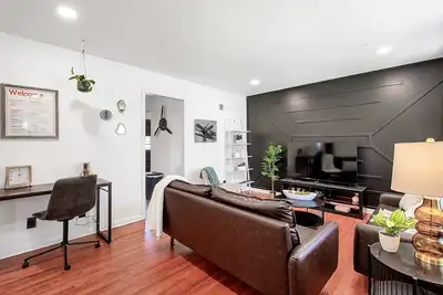 Image de Air Capital Condo - King - Close to McConnell and Derby