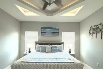 Image de Stylish New Alamo Home • Dining & Shops Nearby