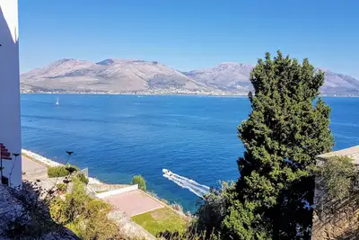 Image de Camera matrimoniale con terrazza e vista mare