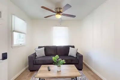 Image de Low Tide Estate - [1bd, 1ba, Pool]