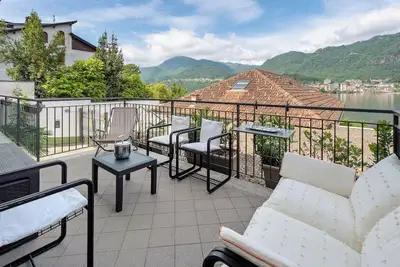 Image de Maison de vacances 'Lago Vicky' avec vue sur le lac, terrasse privée et Wi-Fi