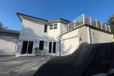Image de Brand new, beautiful, 2-bedroom house in Margate with WiFi, swimming pools, etc.