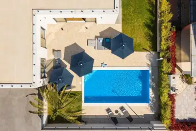 Image de Maison pour la famille avec la piscine Novigrad (K-24613)