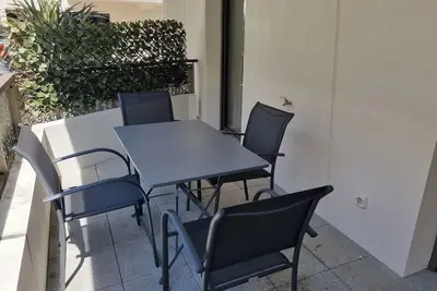 Image de Appartement cosy avec terrasse, parking, 9min gare