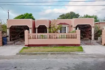 Image de Appartement moderne et confortable de 2 chambres