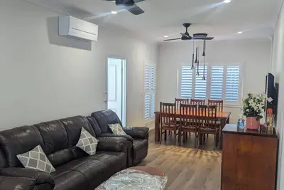 Image de Maison impeccable à Chermside West, 2 chambres