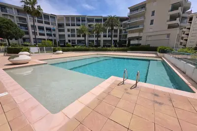 Image de Les Pins Bleus by Interhome