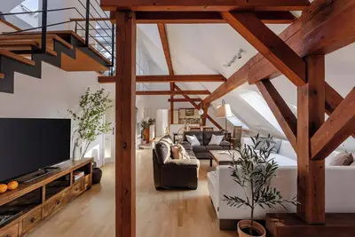 Image de TurnKey | Old Town 5br Loft Apartment