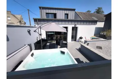 Image de Charmante maison proche de la mer avec jaccuzi