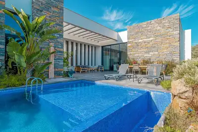 Image de Exclusive 3-Villa Estate in Bodrum, Turkey – Pool, Garden & Event Space