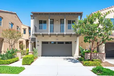 Image de Comfort & Style Home Near the Airport