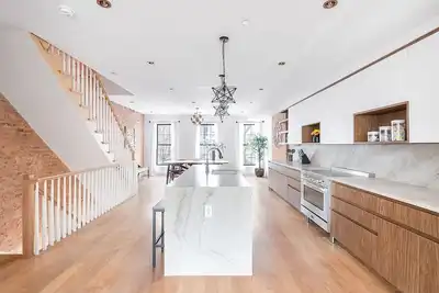 Image de Crown Terrace Ii by Rove Travel | Modern Duplex