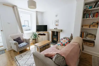 Image de Cosy Ulverston Cottage with Log Burner & Garden