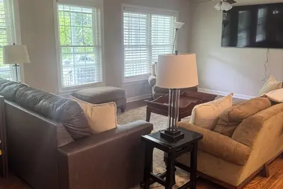 Image de Newly Renovated 3-bedroom house in delightful Marietta/East Cobb