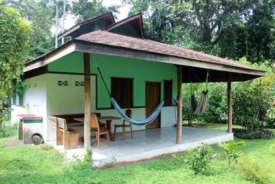Image de For 5 persons - 300 m from the beach in a tropical garden with biotope.