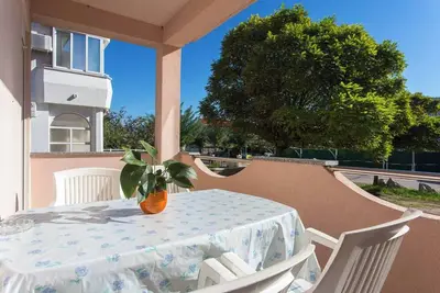 Image de Apartment Mrakovcic No. 2 - with Terrace, 350 m from the Beach