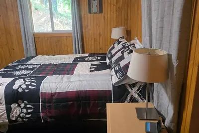 Image de Charming 2-bedroom cabin in Sonora with WiFi and Ac\nWith private  lake \n