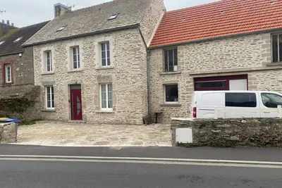 Image de Maison de pays, à 50 m de la plage proche de toutes commodités, parking privé