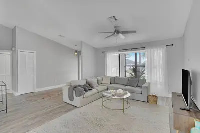 Image de 4 br Luxury Retreat with Heated Pool in Wellington