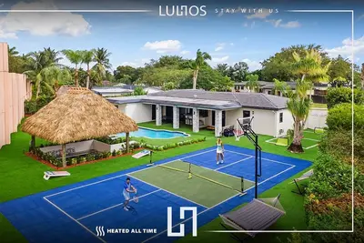 Image de Luxury 6br Retreat - Golf, Gym, Bbq, Games & Fun