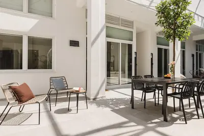 Image de Comfort, design and a terrace facing the Turia Gardens in Valencia