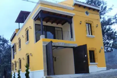 Antigua Gardens \nSpacious 4-bedroom house in enchanting Alotenango with WiFi