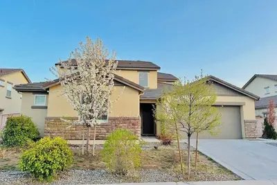 Image de Spacious Sun-Drenched Retreat/Sleeps 16/2 Kitchens