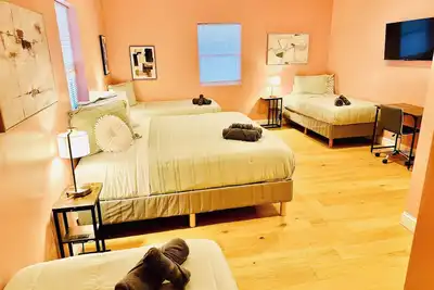 Image de 3Masters/3. 5Bath/Sleeps13